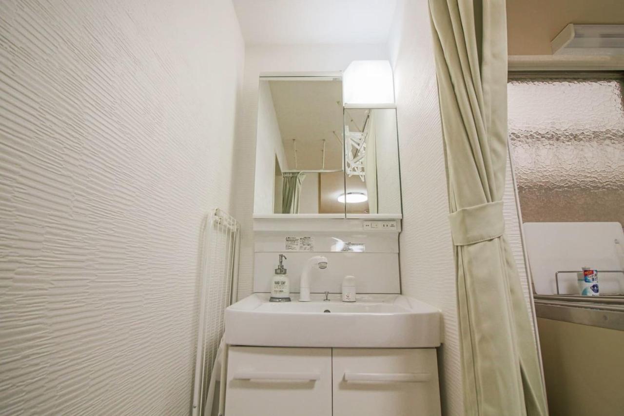 Апартаменты Osaka Box House Экстерьер фото